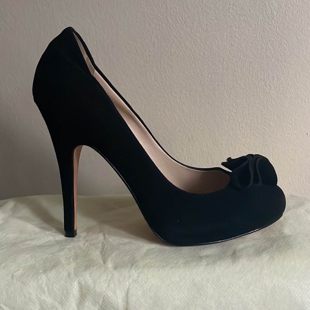 Suede black Joan and David pump - Size 7